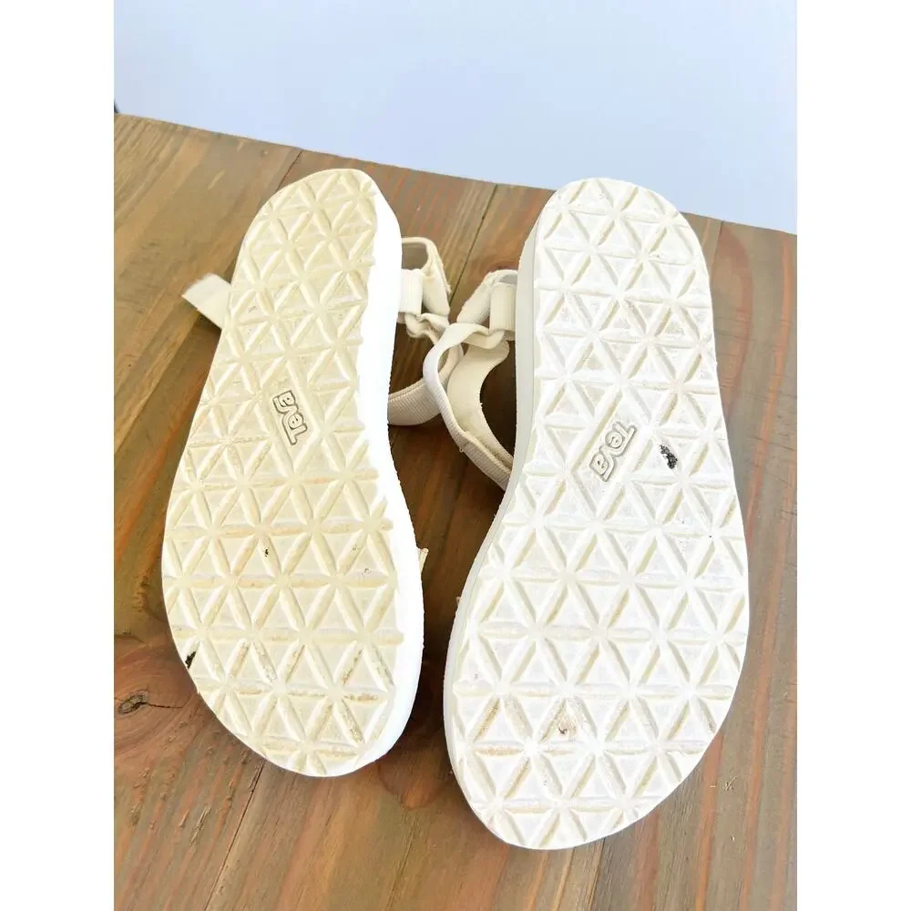 Teva White Original Universal Sandal Women's 7 - Picture 7 of 7